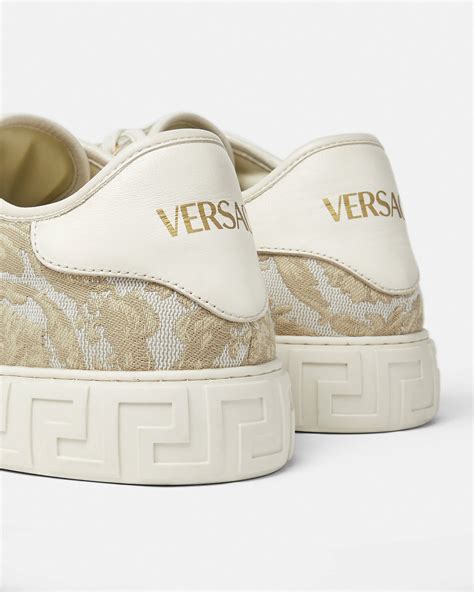 versace sneakers size 8 insole length|Barocco Greca Sneakers Beige,Print .